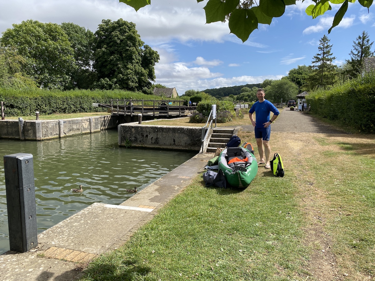 Getting into water near Eynsham lock